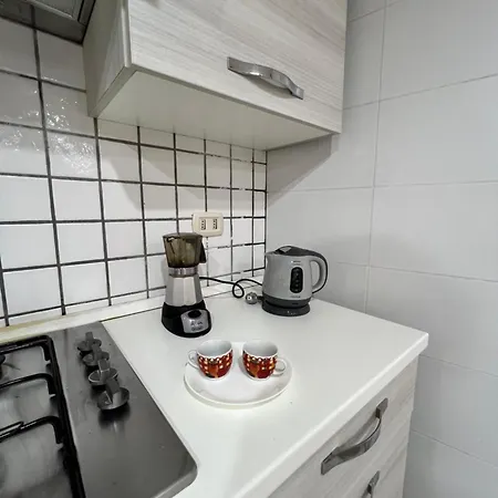 Savoia 270 Apartment Neapel